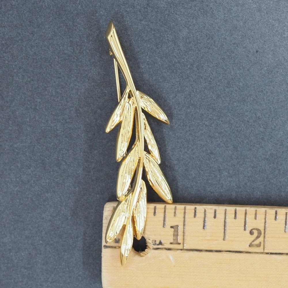 VTG Napier Brooch Gold Tone Leaf Branch Wheat Pin Botanical Gift Box Cinch Clip